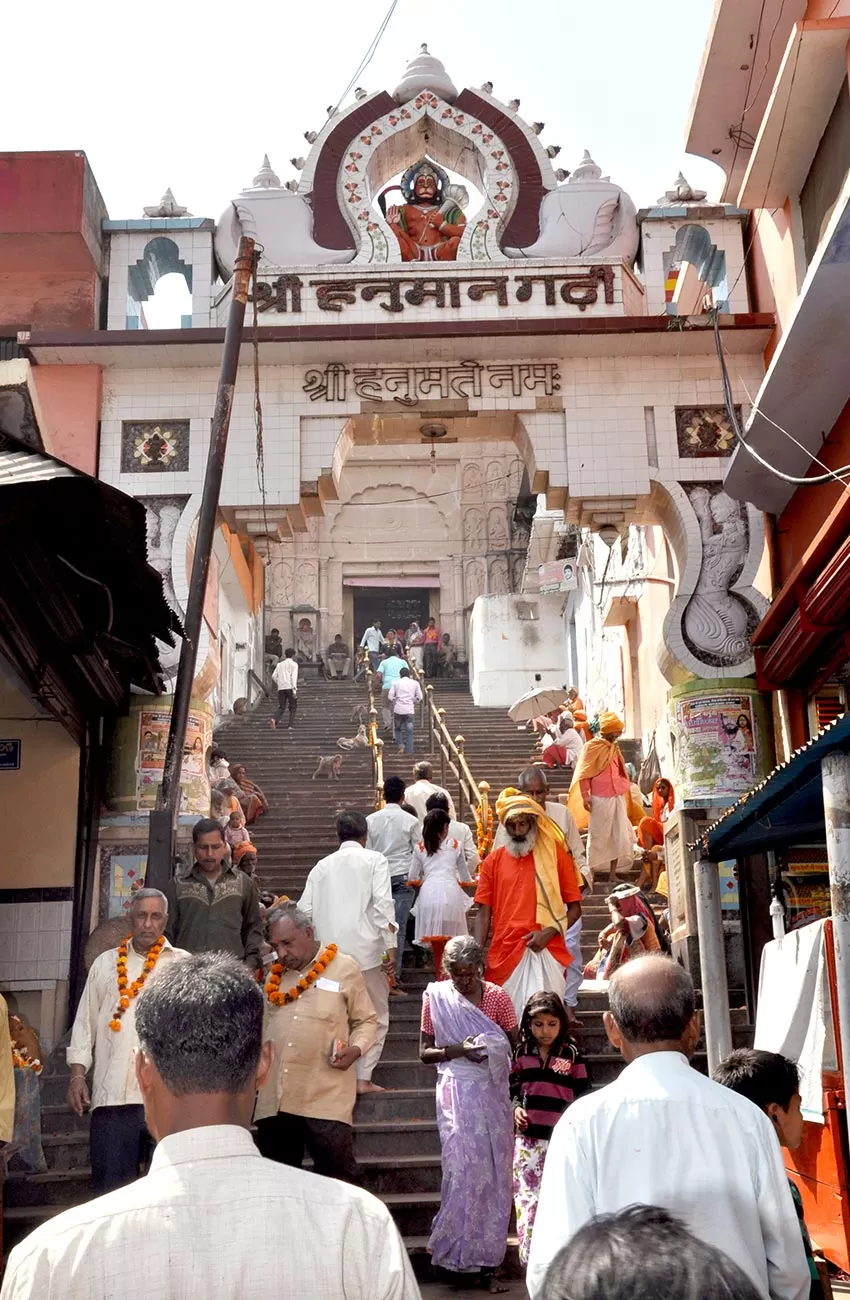 Photo of हनुमान गढ़ी मंदिर, Sai Nagar, Ayodhya, Uttar Pradesh, India by Bhawna Sati