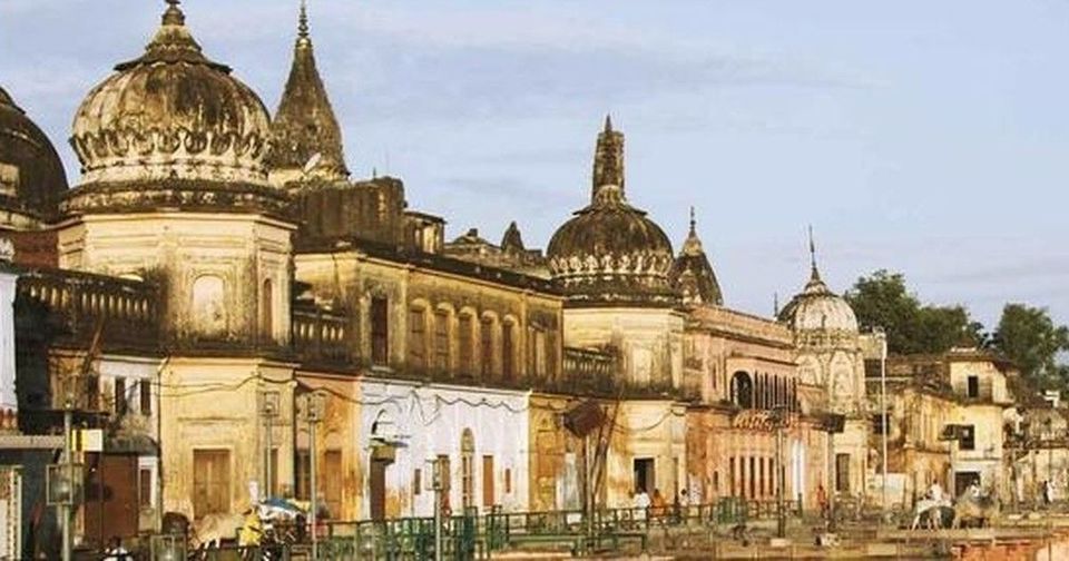 Photo of अयोध्या: सिर्फ विवाद नहीं, इस शहर की बाकी खासियतों पर भी डालें नज़र by Bhawna Sati