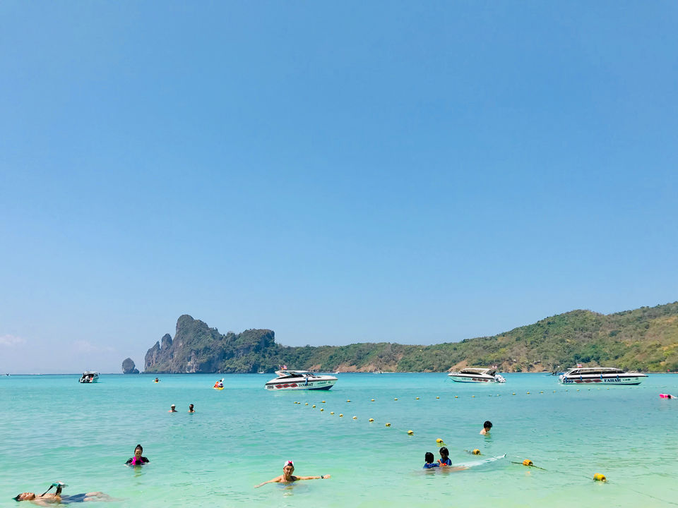 Photo of Phi Phi Islands, Krabi, Thailand by Sheetal Patil