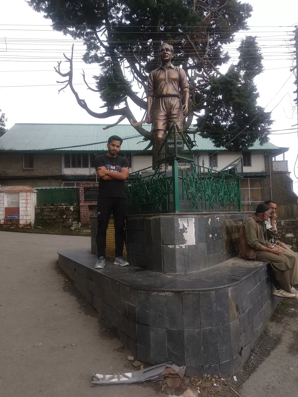 Photo of Mall Road, Kasauli, Himachal Pradesh, India by Ravi Singh Thakur