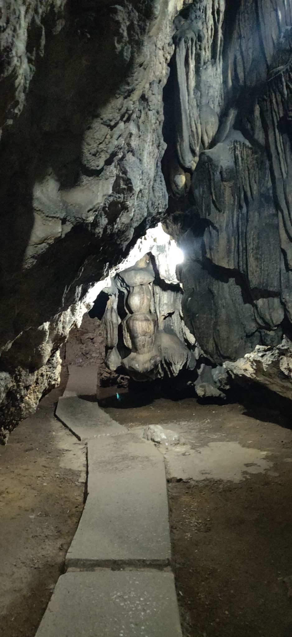 Photo of Mawsmai Cave, Cherrapunjee, Meghalaya, India by Mrunmayi S R