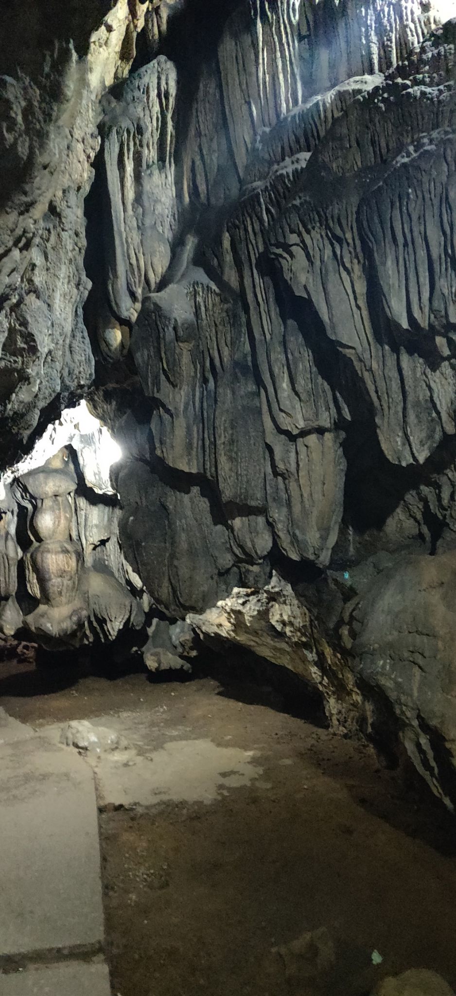 Photo of Mawsmai Cave, Cherrapunjee, Meghalaya, India by Mrunmayi S R