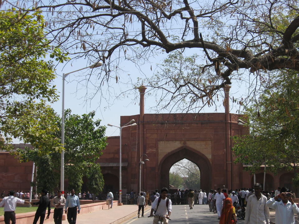 Photo of Agra - Tajmahal - P2 3/10 by Prasath C S