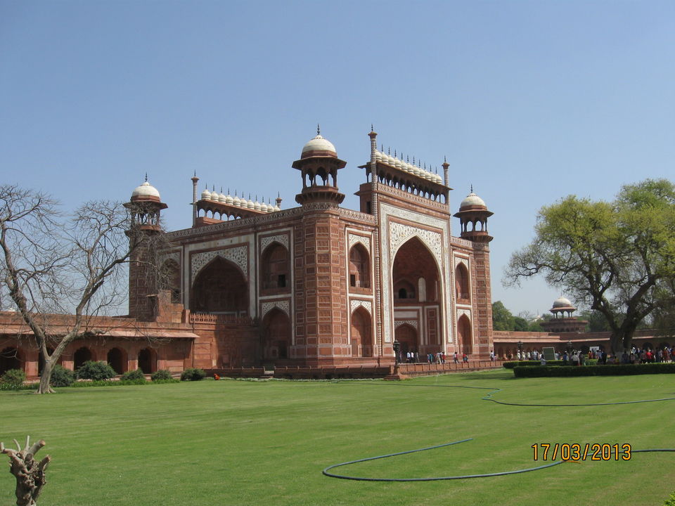 Photo of Agra - Tajmahal - P2 10/10 by Prasath C S
