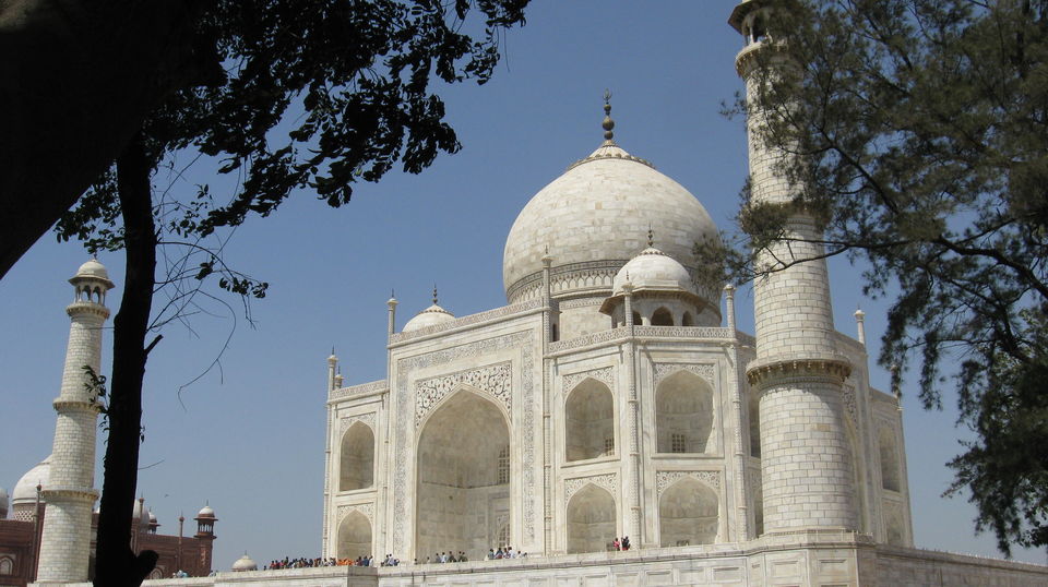 Photo of Agra - Tajmahal - P3 16/18 by Prasath C S