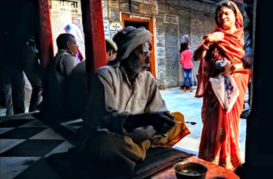 Photo of Hanuman Garhi from where Lord Hanuman guard's Ayodhya!! by PRANATI KAMANI
