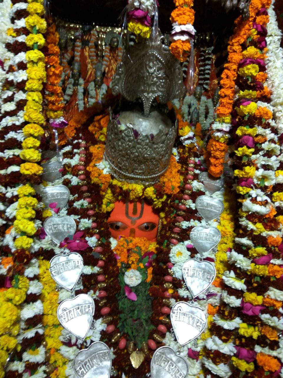 Photo of Hanuman Garhi from where Lord Hanuman guard's Ayodhya!! by PRANATI KAMANI
