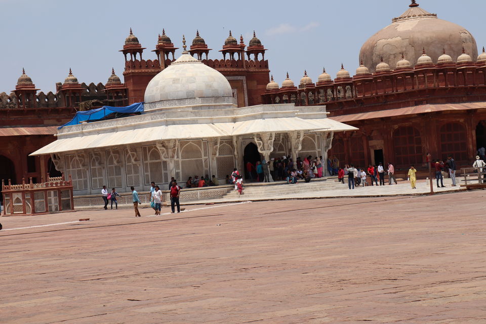 Photo of Meeting with Mughals by Nilanjana Ray