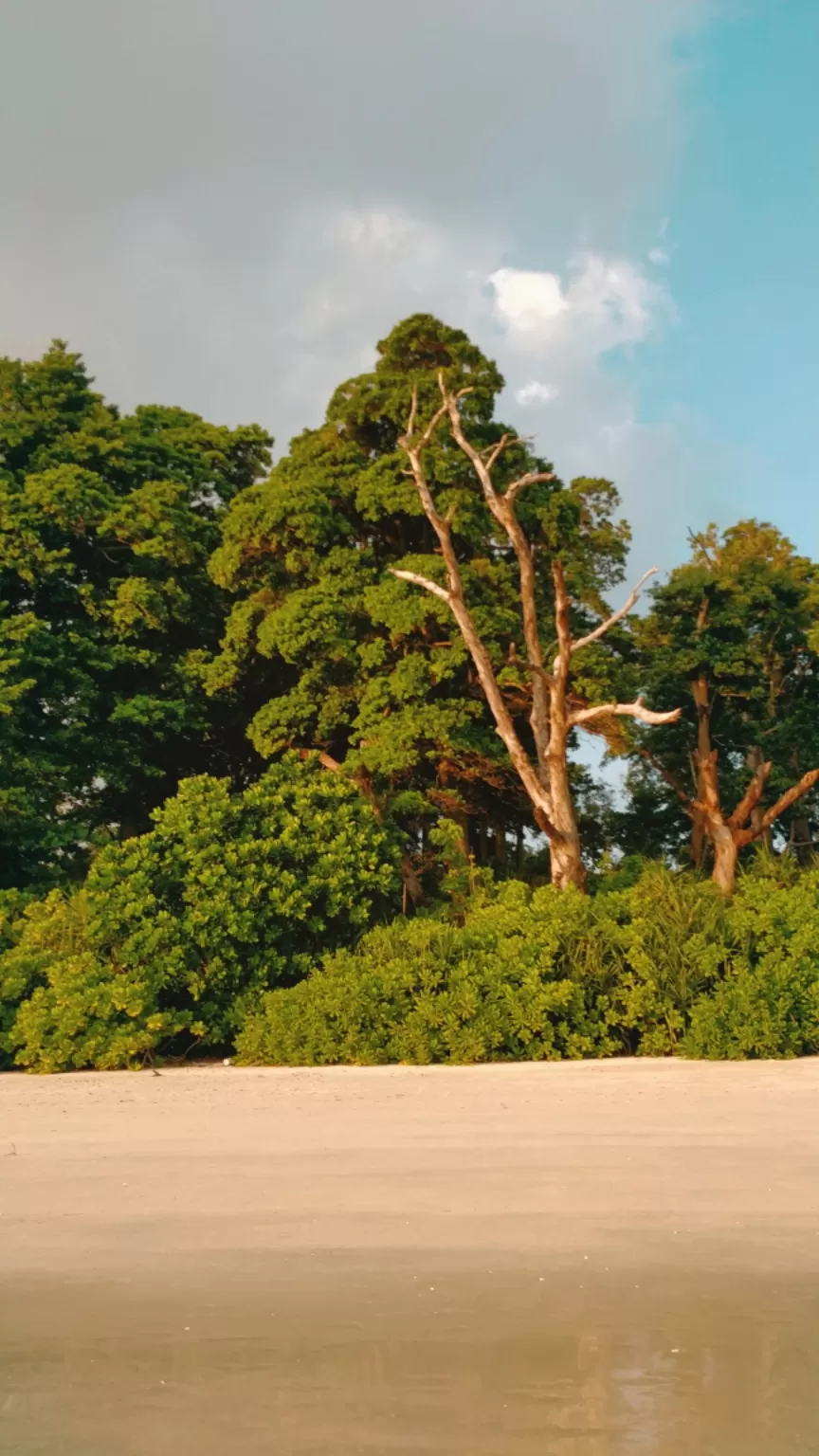 Photo of Lonavala is #notinnorth by Amritangshu mukherjee