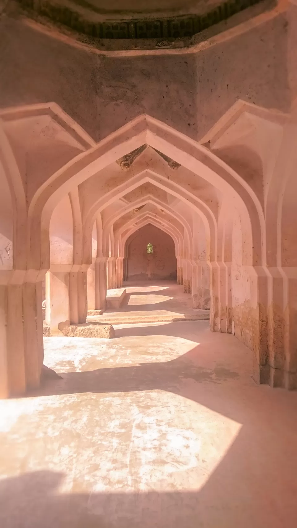 Photo of Queen's bath , Hampi by Sudha Kumari