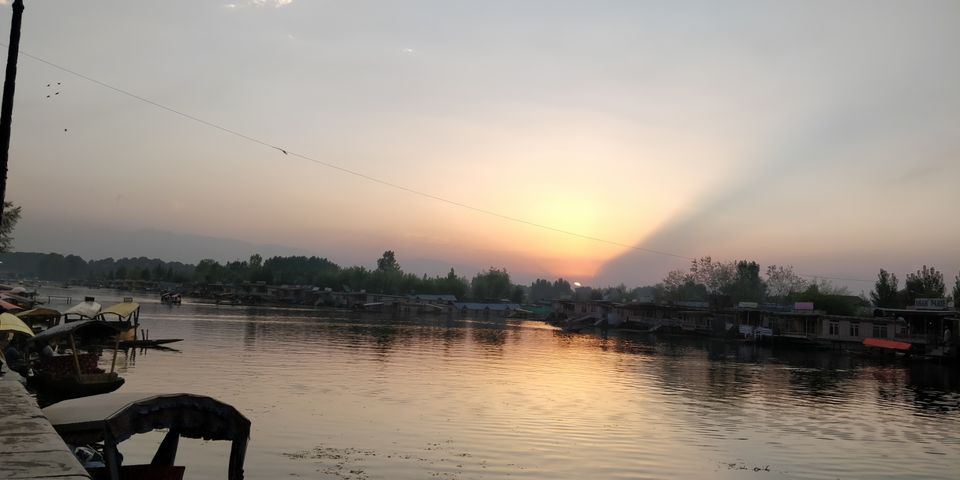 Photo of Dal Lake, Srinagar by Shivali A