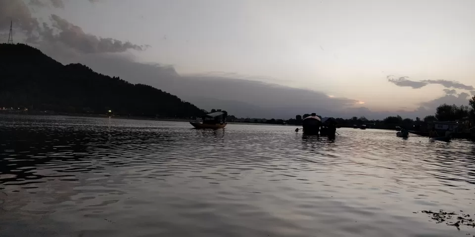 Photo of Dal Lake, Srinagar by Shivali A