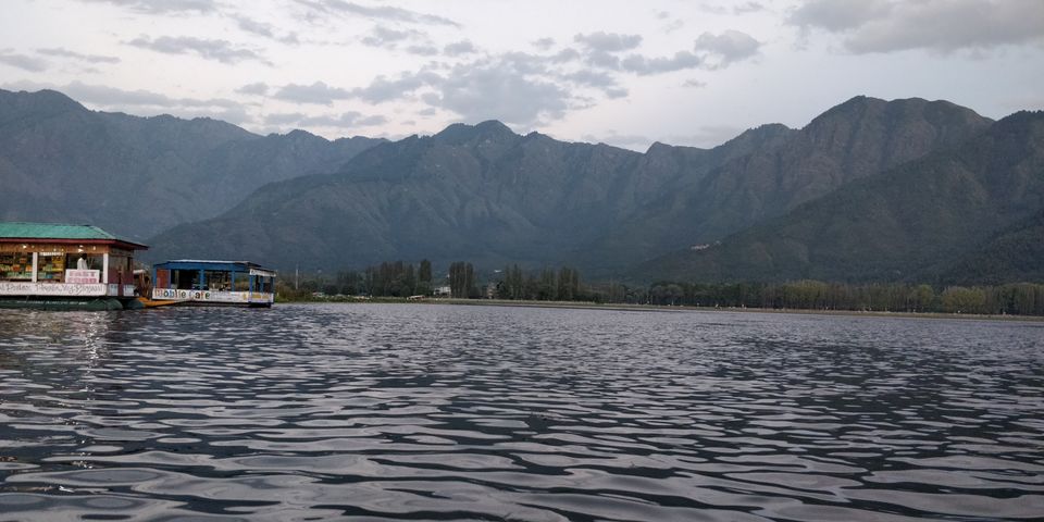 Photo of Dal Lake, Srinagar by Shivali A