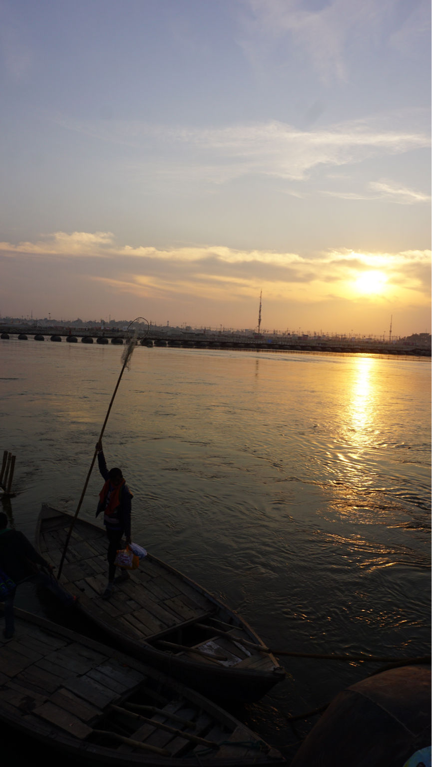 Photo of Triveni Sangam, Sachcha Baba Nagar, Prayagraj, Uttar Pradesh by Ghumakkad Kida /Vaishali Gupta