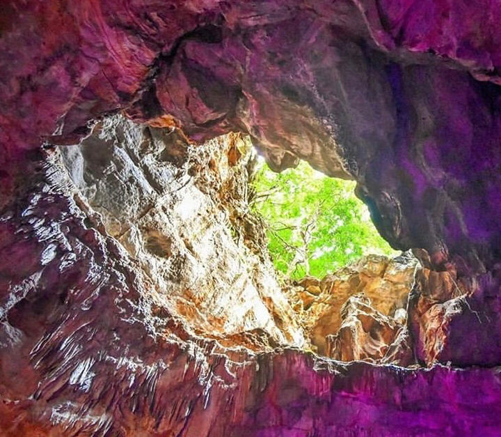 Photo of Borra Caves, Andhra Pradesh, India by Yashwanth Chowdary Raavi