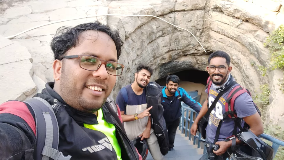 Photo of Belum Caves, Kolimigundla, Andhra Pradesh, India by VivEk V NaIr