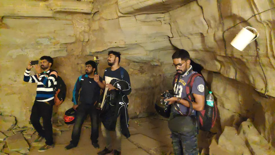 Photo of Belum Caves, Kolimigundla, Andhra Pradesh, India by VivEk V NaIr