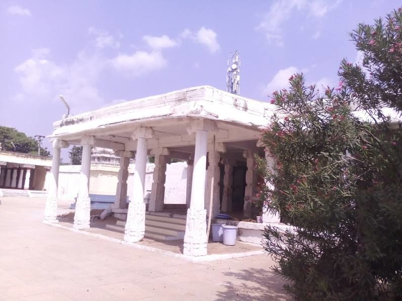 Photo of మన్నార్ పోలూర్ , నెల్లూరు జిల్లా, సూళ్ళూరుపేట - TempleSteps 12/12 by Ponguru Srihari Ravisankar