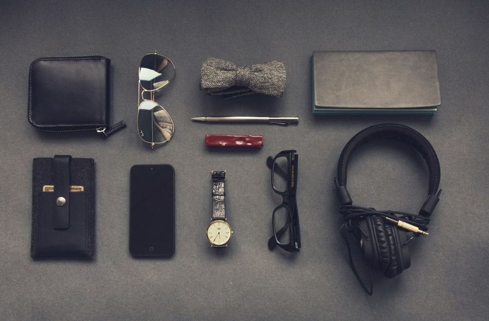 Photo of 10 Necessary Things to Carry In your Travel Bag 2/4 by Naveen Pant