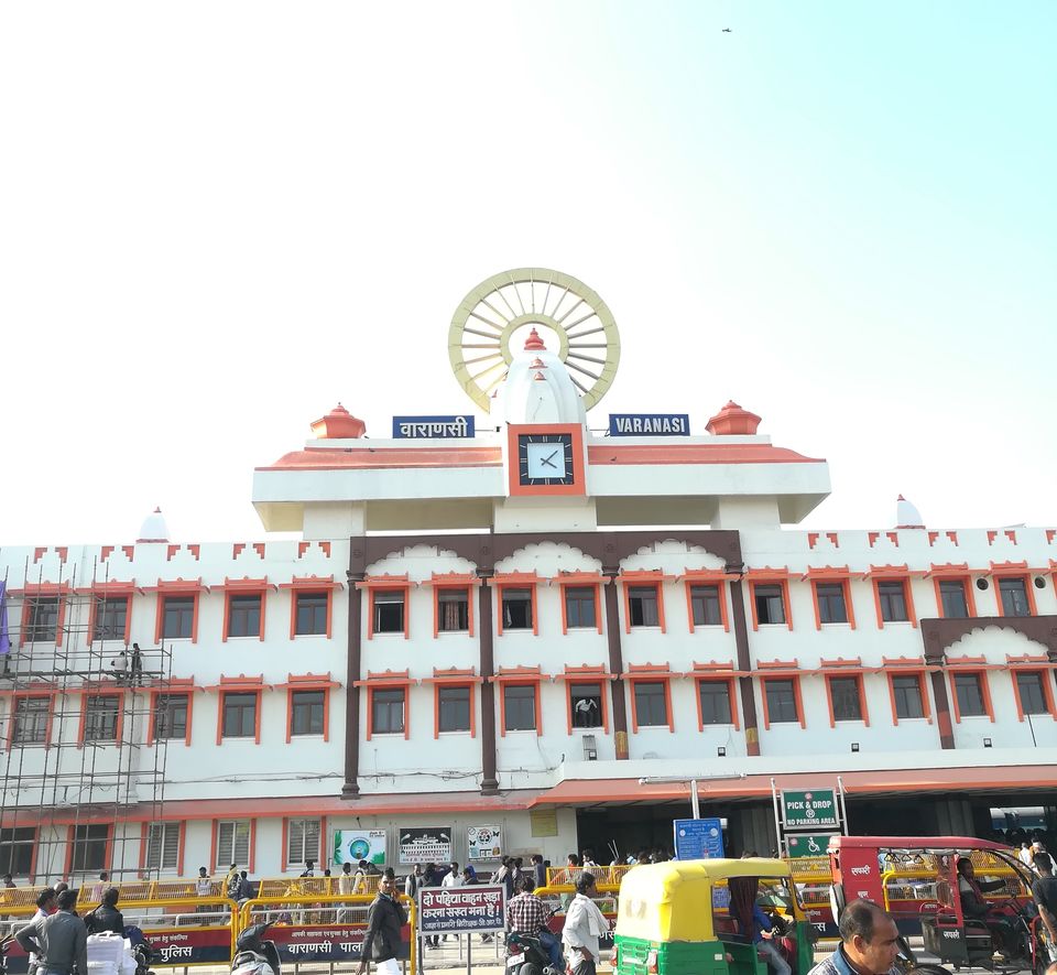 Photo of Railway Station, Varanasi Cantt, Varanasi, Uttar Pradesh, India by Ganesh Nadiger