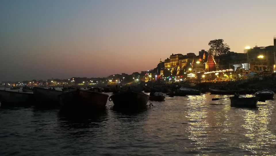 Photo of Ganga Aarti, Ghats of varanasi, Katesar, Varanasi, Uttar Pradesh, India by Ganesh Nadiger