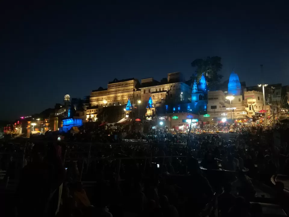 Photo of Ganga Aarti, Ghats of varanasi, Katesar, Varanasi, Uttar Pradesh, India by Ganesh Nadiger
