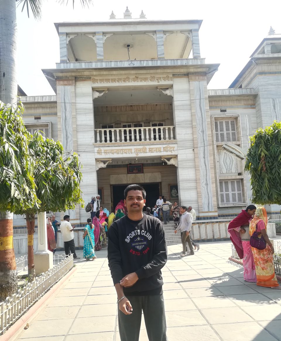 Photo of Shri Satya Narayan Tulsi Manas Mandir, Durgakund Road, Near Jalan, Anandbagh, Bhelupur, Varanasi, Uttar Pradesh, India by Ganesh Nadiger