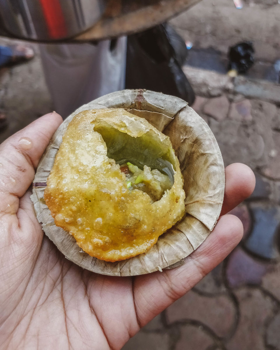 Photo of 10 street food delicacies you cannot miss when in Kolkata. 1/20 by The Gypsy Soul