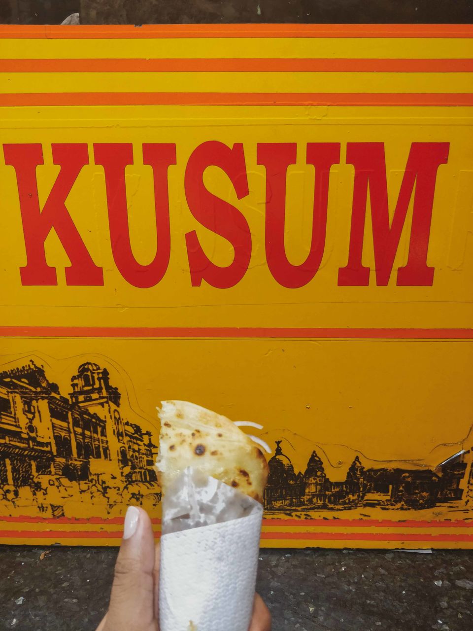 Photo of 10 street food delicacies you cannot miss when in Kolkata. 5/20 by The Gypsy Soul