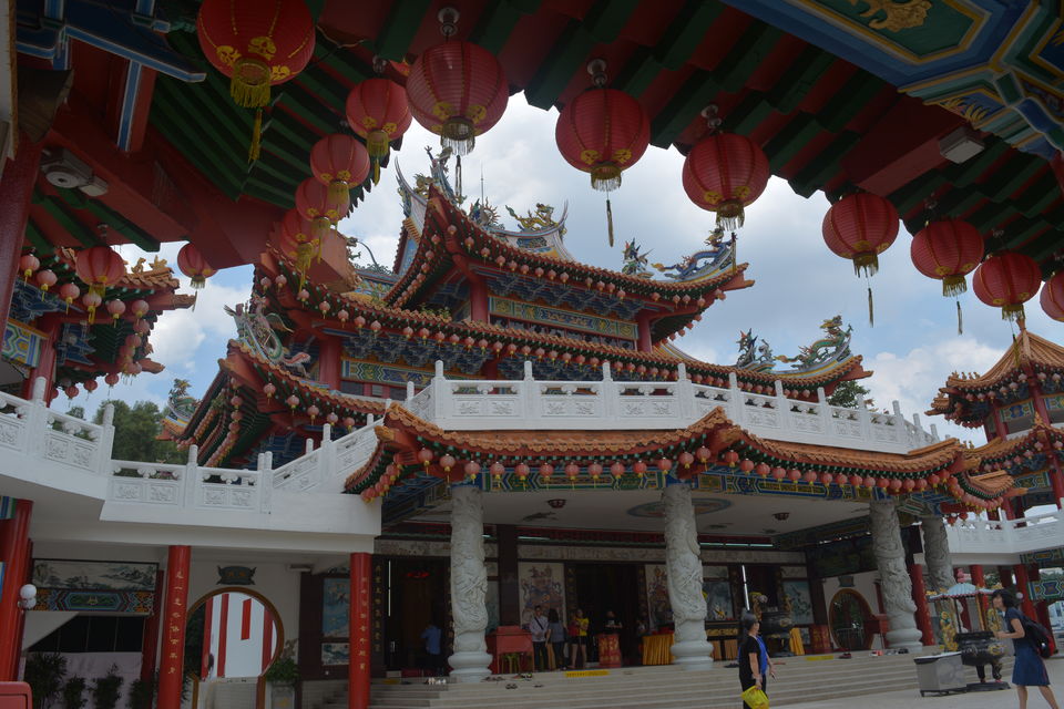 Photo of 3 Countries,1 Week: Skyscrapers, Temples, Towers and Volccano Trek by Naveen Issac Immanuel