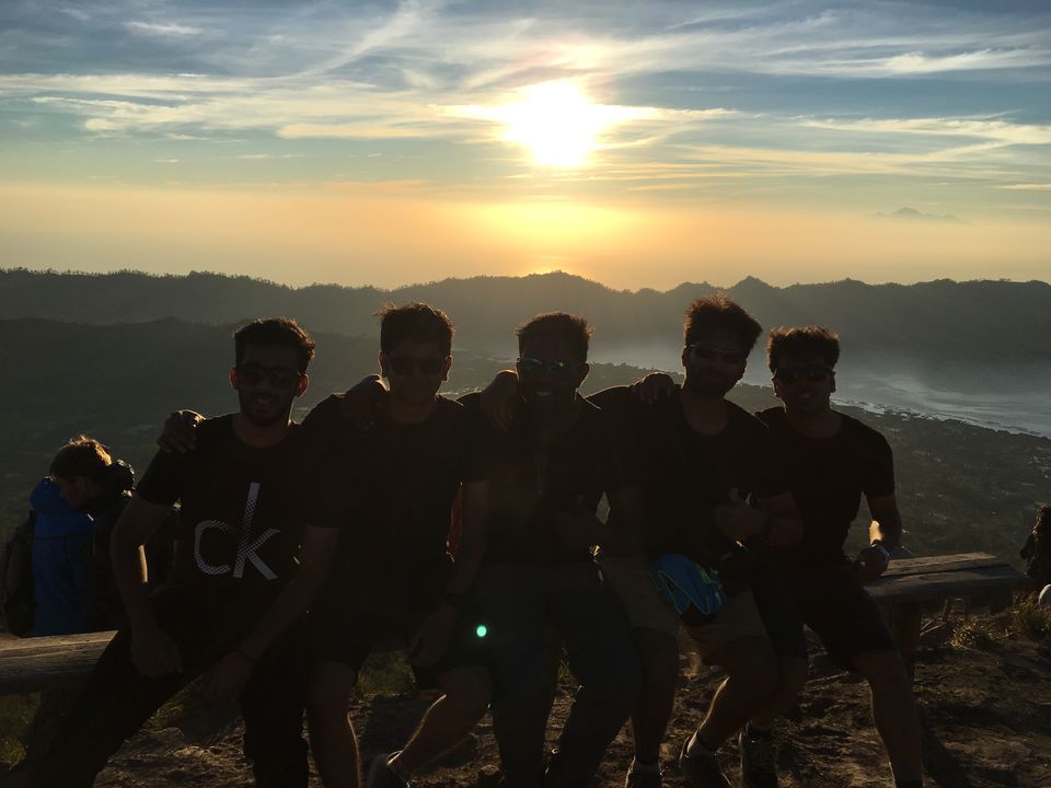 Photo of 3 Countries,1 Week: Skyscrapers, Temples, Towers and Volccano Trek by Naveen Issac Immanuel