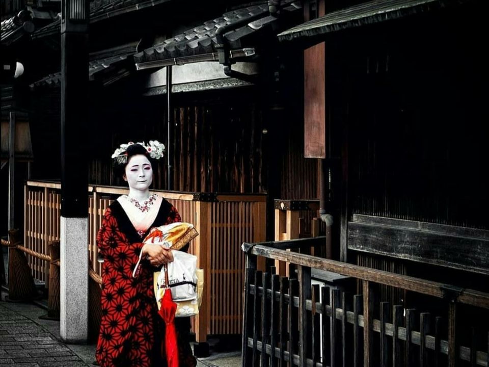 Photo of Traveling to Japan by Isa Taariq