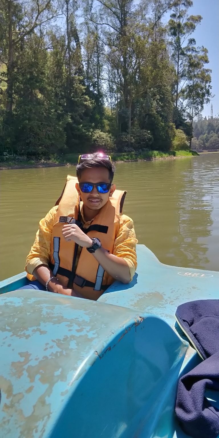 Photo of Ooty Boat House, Kathadimattam, Ooty, Tamil Nadu, India by Amiyangshu Nath