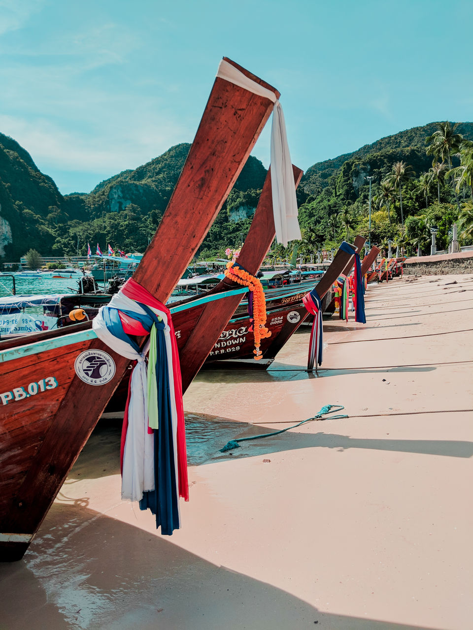 Photo of Island hopping in Phuket, Thailand - www.MumbaiKiChori.com 3/9 by Mumbai Ki Chori