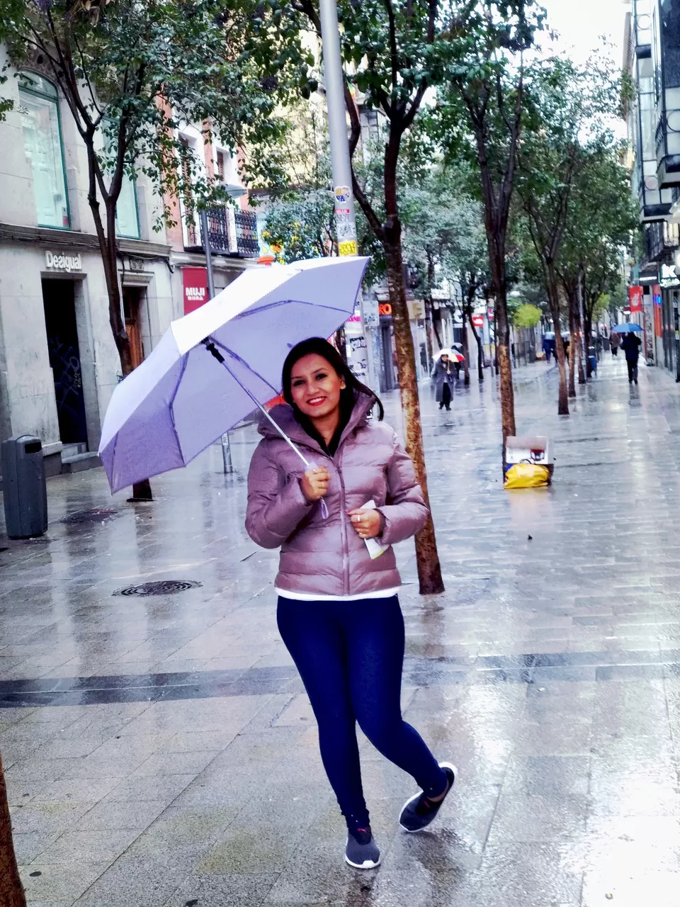 Photo of Calle Gran Vía, Madrid, Spain by Globetrotter’s Confessions 
