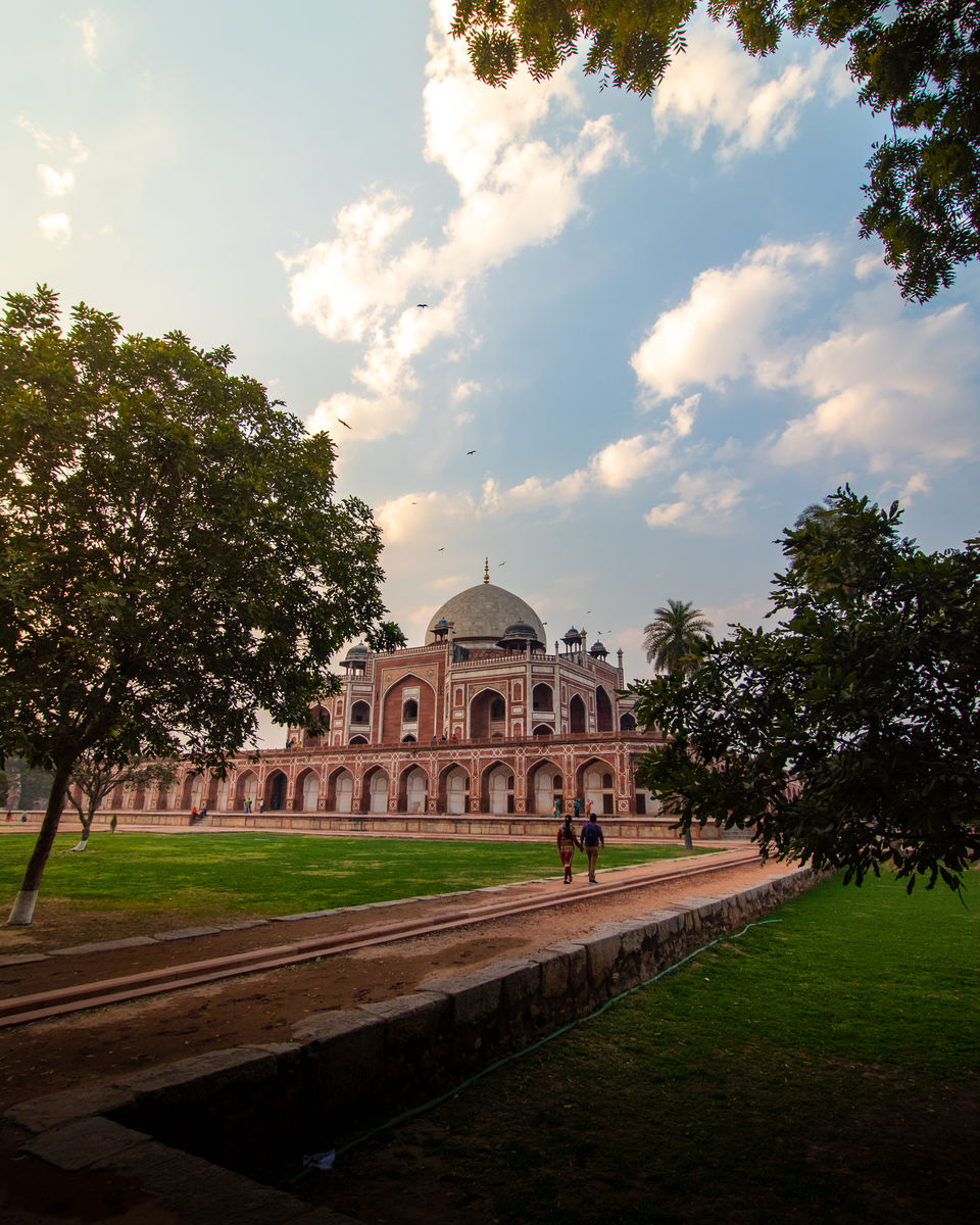 Photo of Humayun’s Tomb, Nizamuddin, Nizamuddin East, New Delhi, Delhi, India by Aarohan Tiwari