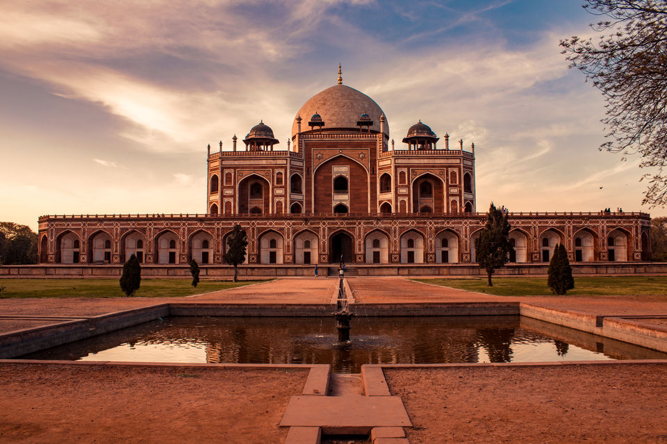 Photo of Humayun’s Tomb, Nizamuddin, Nizamuddin East, New Delhi, Delhi, India by Aarohan Tiwari
