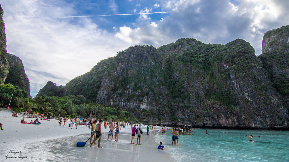 Photo of PHI PHI ISLAND by Clueless Compass