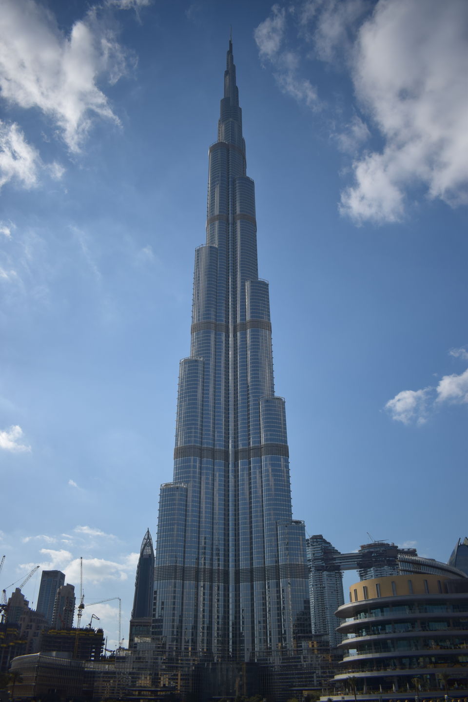 Photo of Burj Khalifa - Sheikh Mohammed bin Rashid Boulevard - Dubai - United Arab Emirates by Shruthi
