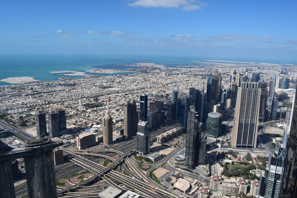 Photo of Burj Khalifa - Sheikh Mohammed bin Rashid Boulevard - Dubai - United Arab Emirates by Shruthi