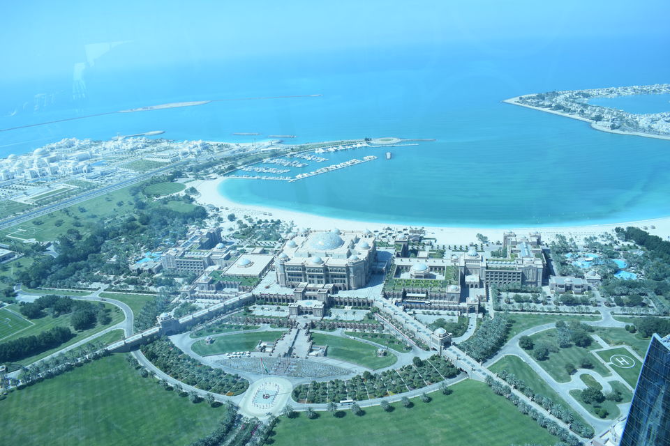 Photo of Etihad Towers - Abu Dhabi - United Arab Emirates by Shruthi