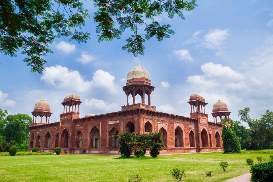 Photo of Mariam Tomb, Mathura Road, near Pathwari Mandir, Kailash Mode, Sikandra, Agra, Uttar Pradesh, India by Rohit Prajapati (Aaric)