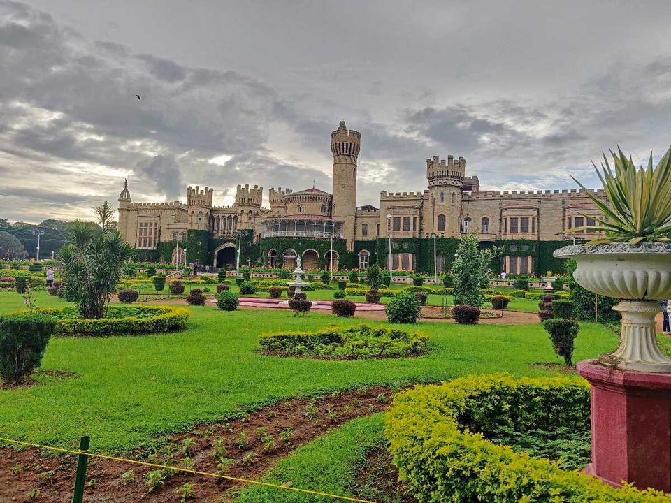 Photo of Bangalore Palace, Jayamahal, Bengaluru, Karnataka, India by Rohit Prajapati (Aaric)