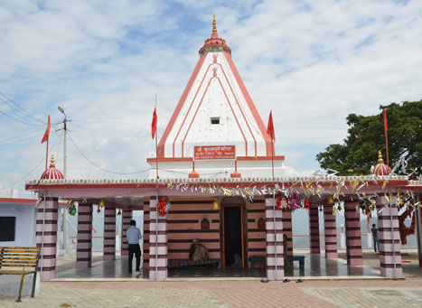 Photo of Rishikesh, Capital of yoga and meditation by Rohit Prajapati (Aaric)