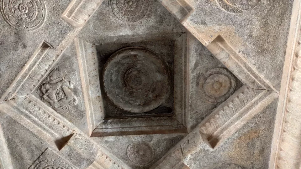 Photo of Hazara Rama Temple, Karnataka, India by Omkar Kulkarni