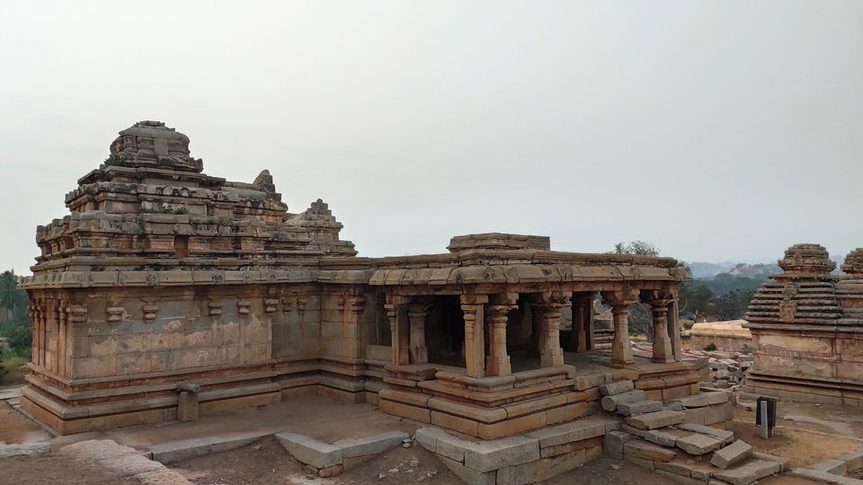 Photo of Hemakuta Hill Temple, Hampi, Karnataka by Omkar Kulkarni