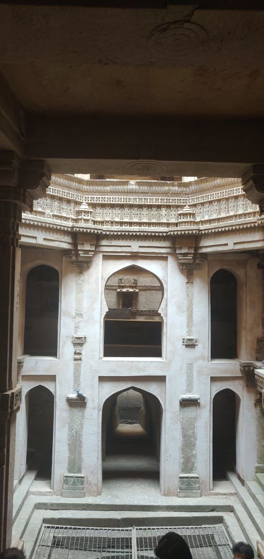 Photo of The Adalaj Stepwell, Adalaj Road, Adalaj, Gujarat, India by Divisha - The Diadeb