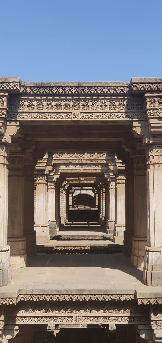 Photo of The Adalaj Stepwell, Adalaj Road, Adalaj, Gujarat, India by Divisha - The Diadeb
