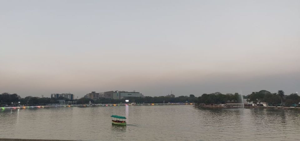 Photo of Kankaria Lake, Kankaria, Ahmedabad, Gujarat by Divisha - The Diadeb