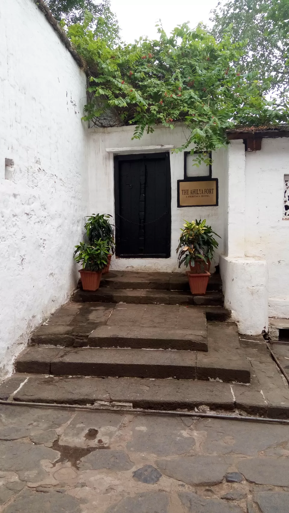 Photo of Ahilya Fort, Maheshwar, Madhya Pradesh, India by Divisha - The Diadeb